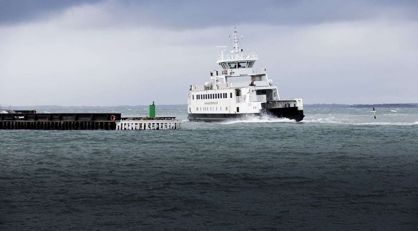 MS Isefjord færge på vandet